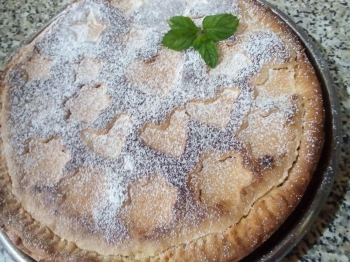 Crostata con crema di mandorle