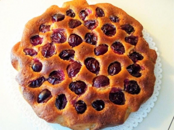 Torta 7 vasetti senza uova con prugne