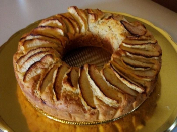 Ciambella vegana di mele