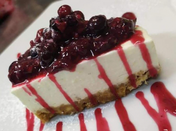 Cheesecake fredda ai frutti di bosco