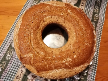 Ciambella alla melagrana