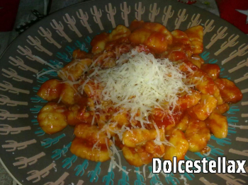 gnocchi al ragu' di salsiccia