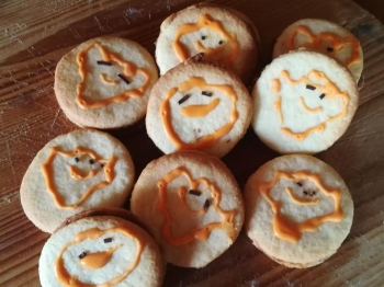 Frollini farciti per halloween