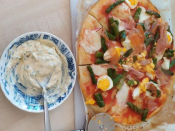 Pizza Primavera con Maionese all'aglio