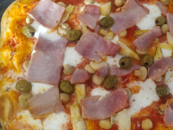 Pizza capriciosa