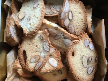 Sfogliette alle mandorle