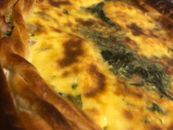 Quiche di spinaci, provola e cotto.