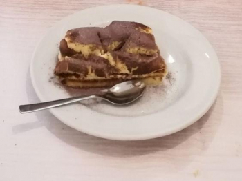 Pan di Spagna con bagna al limone e crema pasticcera al cioccolato