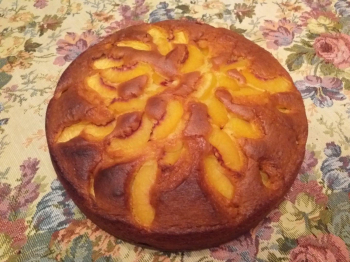 Torta soffice alle pesche con olio d’oliva 🍑🥧