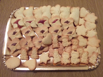 Biscotti di pasta frolla ripieni e semplici 🥮