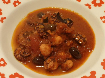 Polpo in umido al pomodoro e olive taggiasche