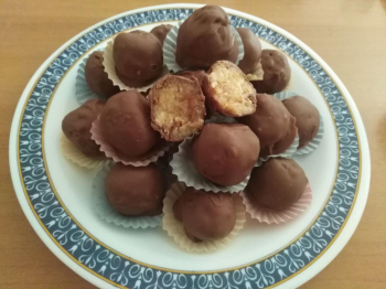 Tartufi marmellata e cioccolato agli albumi