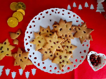 Biscotti alla melagrana con miele e cannella
