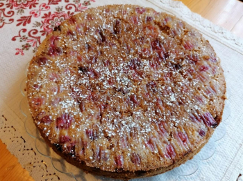 Torta rovesciata integrale con ciliegie