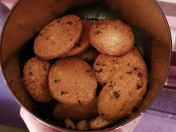 Frollini al farro e gocce di cioccolato