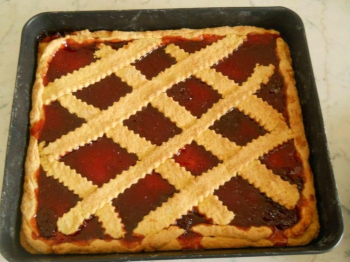Crostata leggera all'olio con marmellata