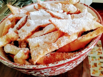 Cenci toscani fritti &quot;CARNEVALE 2021 🎭.......... A CARNEVALE OGNI RICETTA VALE&quot;