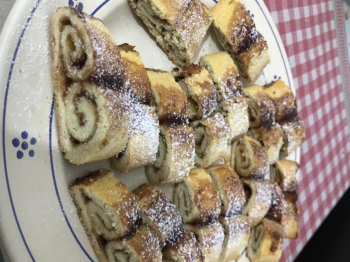 Frolla arrotolata con confettura