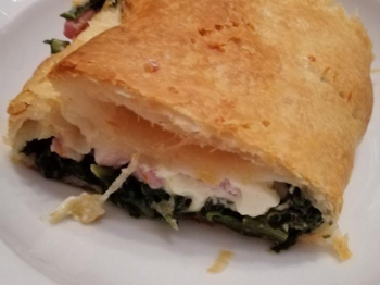 Rotolo erbette, stracchino e pancetta