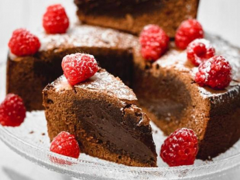 TORTA AL CIOCCOLATO E BURRO SALATO DAL CUORE MORBIDO