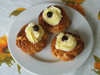 Zeppole craquelin