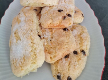 Biscottoni con gocce di cioccolato