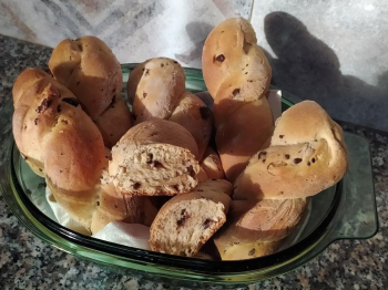 Treccine brioche con gocce di cioccolato soffici soffici