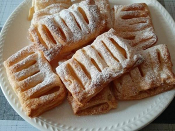 fagottini con crema  e marmellata
