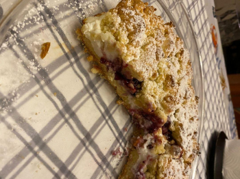 Sbriciolata con ricotta e marmellata