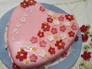 Torta cuore di fiori per la mamma💞