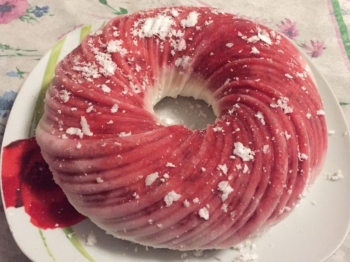 Ciambella panna e fragole