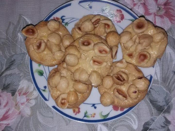 Biscotti con nocciole