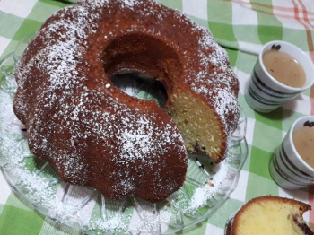 Ciambella morbida con la ricotta