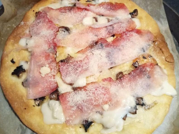 Pizza gorgonzola dolce