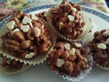 Dolcetti al cioccolato e farro soffiato