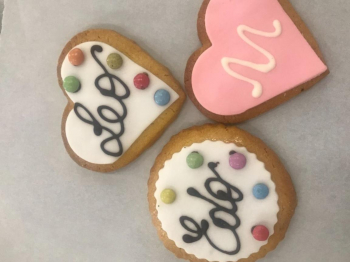 Biscotti decorati alla cannella