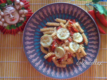 Fusilli pomodorini,zucchine e grana