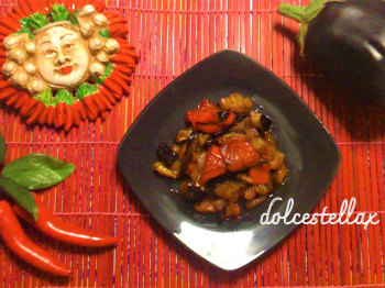 Caponata di melanzane e peperoni alla siciliana