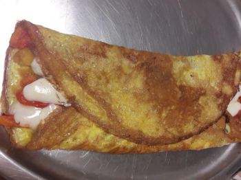 Omelette con peperoni