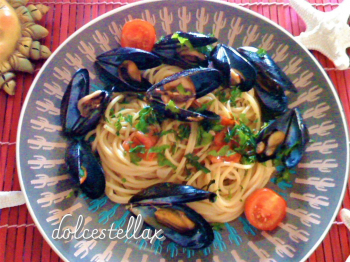 Spaghetti con cozze alla marinara
