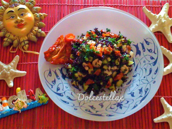 Riso venere con gamberetti,zucchine e pomodori secchi