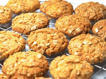 Biscotti con fiocchi d'avena e cocco
