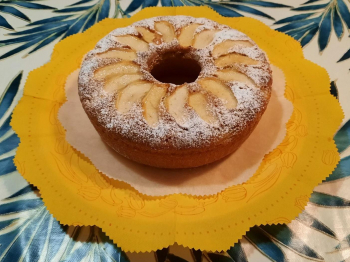 Ciambella alle mele, limone e yogurt ricetta della Dolcina reysimona@libero.it