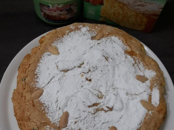 Torta degli Angeli con mandorle