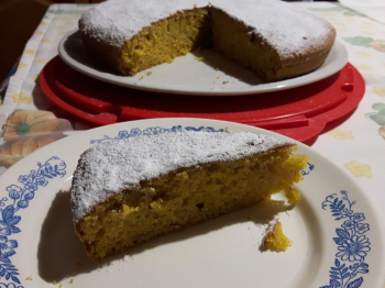 Torta sofficissima alla zucca e amaretti