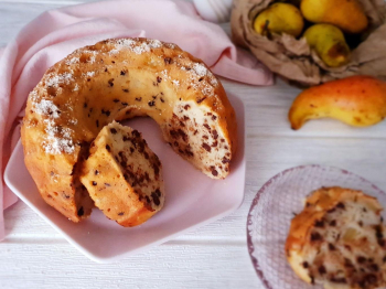 CIAMBELLA RICOTTA ,PERE E CIOCCOLAT0