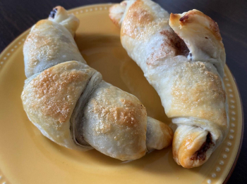 Cornetti di sfoglia al cioccolato