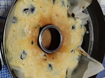 Ciambella ricotta e mirtilli
