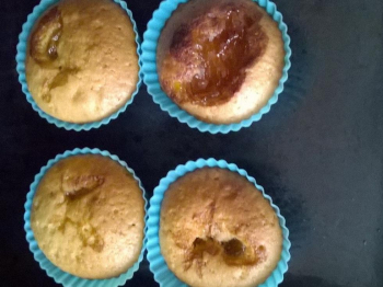 Muffin allo yogurt e marmellata