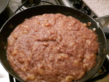 Padellata di pesche e amaretti